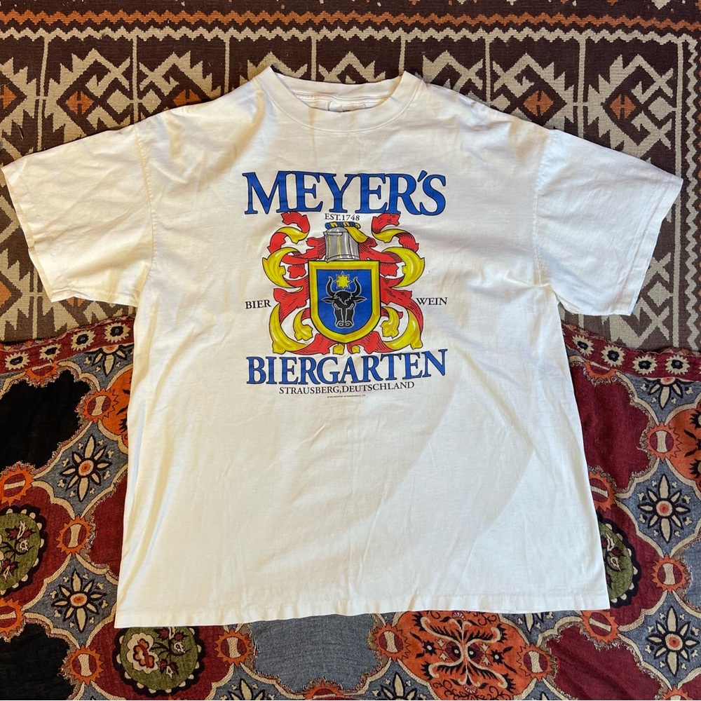 Vintage 1992 Meyer’s Biergarten Single Stitch Coat Of Arms Fam Crest T-Shirt XXL